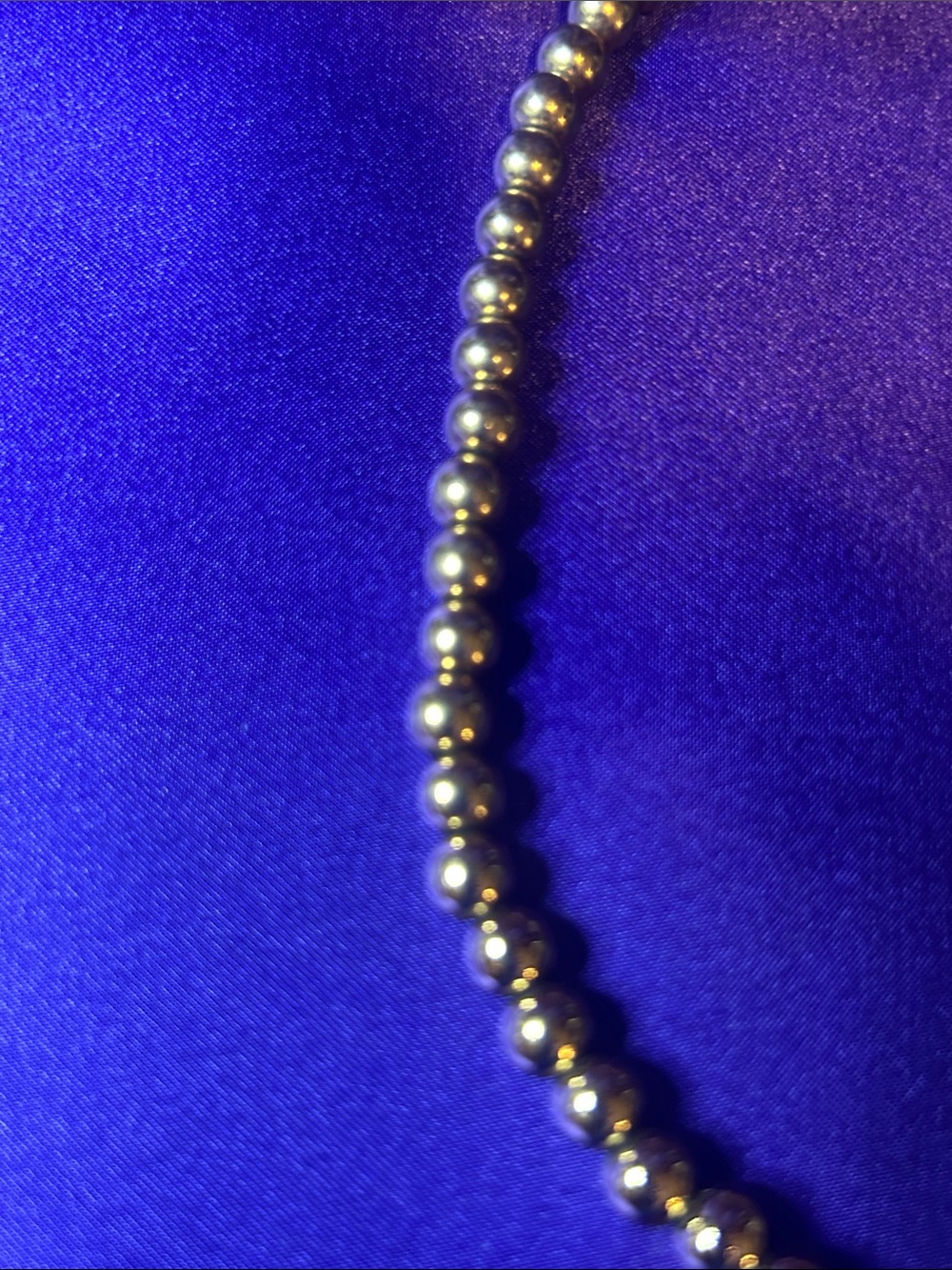 Monet Gold Beaded Necklace - Elegant Women's Jewelry - Picture 3 of 6